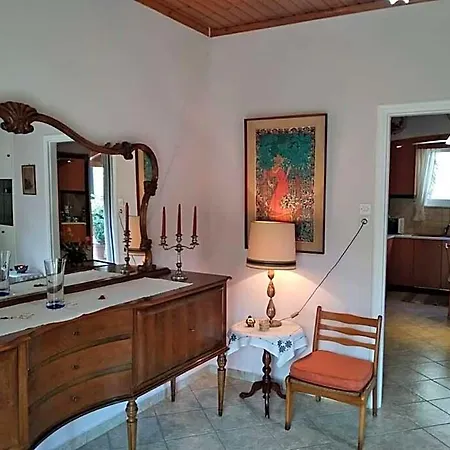 Aggelos House In Kalamitsi Отель Лефкада