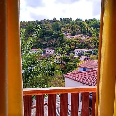 Aggelos House In Kalamitsi *
