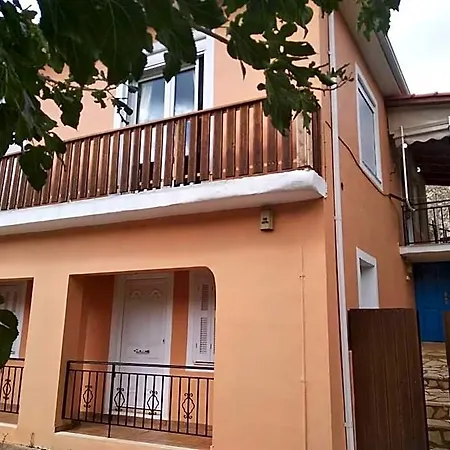 Aggelos House In Kalamitsi Отель Лефкада