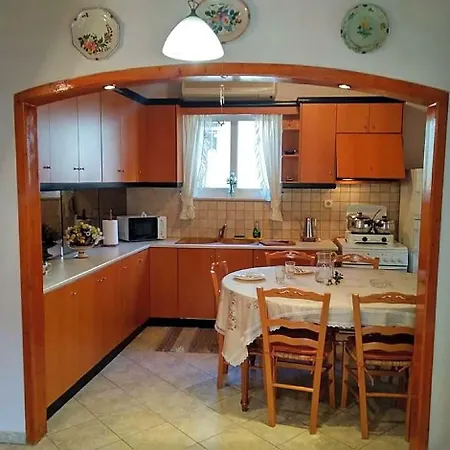 Отель Aggelos House In Kalamitsi Лефкада