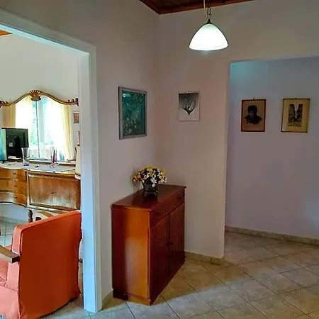Aggelos House In Kalamitsi 4*