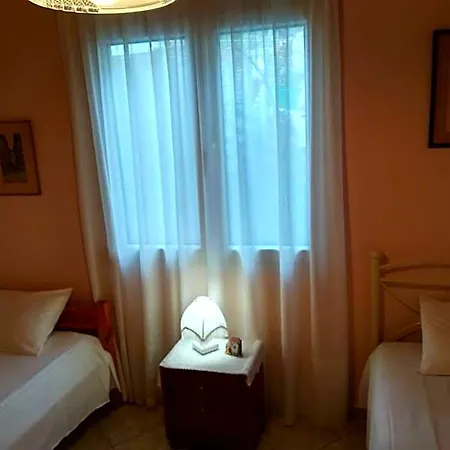 Aggelos House In Kalamitsi Лефкада