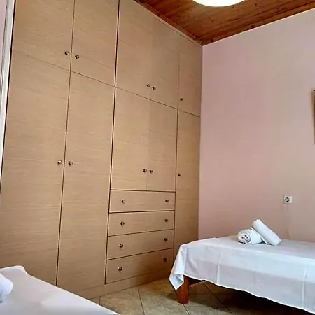 Отель Aggelos House In Kalamitsi Лефкада